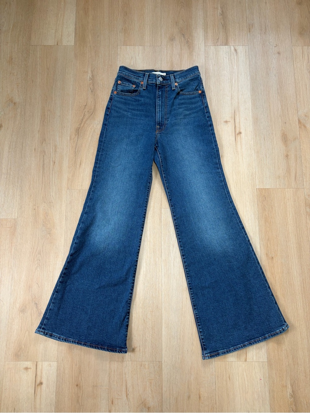Levi's Ribcage Bell Flare Jeans